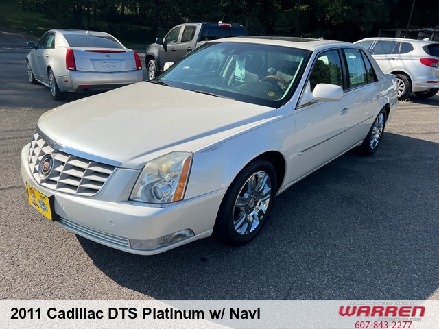 2011 Cadillac DTS Platinum w/ Navi