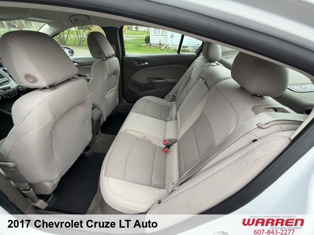2017 Chevrolet Cruze LT Auto