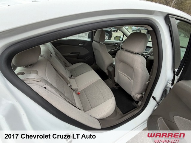 2017 Chevrolet Cruze LT Auto